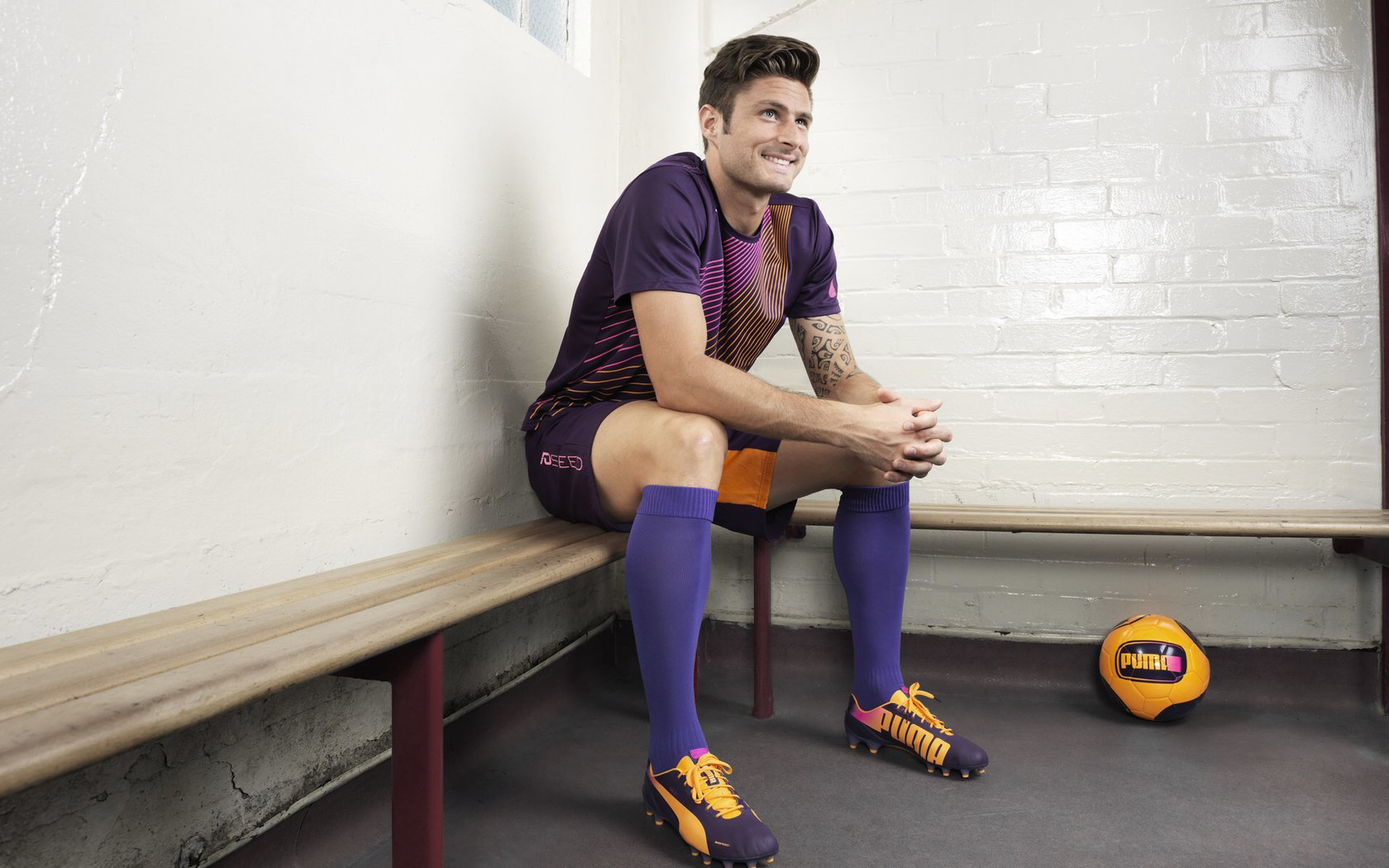 拉恩：全黑队外线的“惊人快马”，突破后的进攻威胁直指对方防线